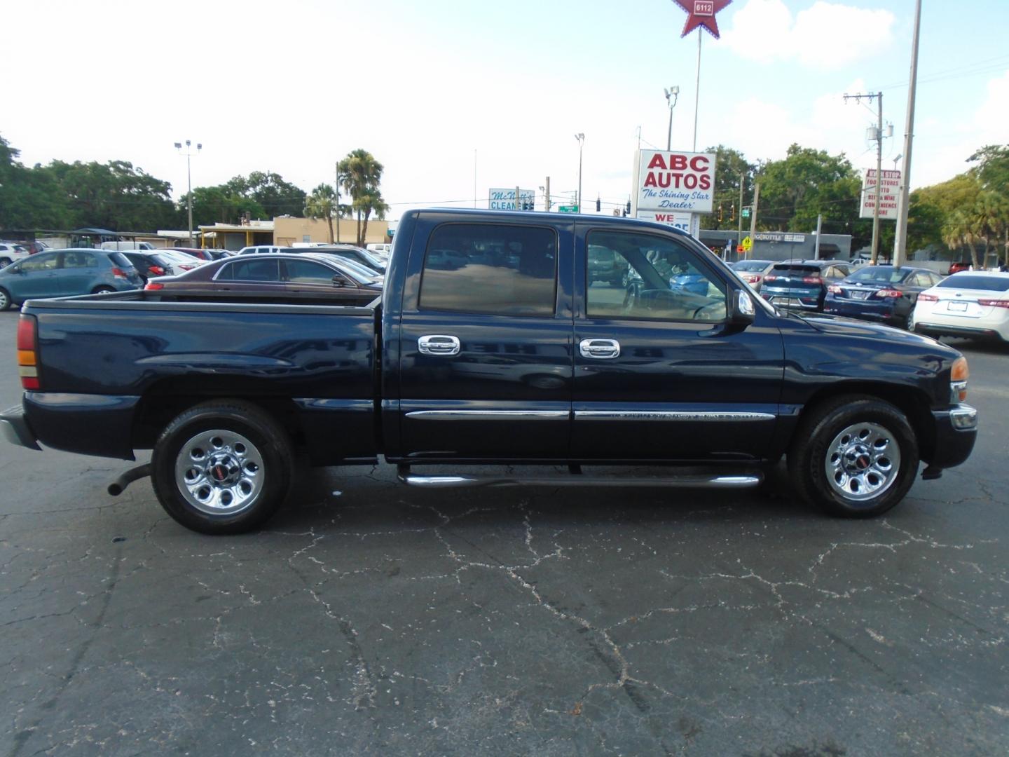 2006 GMC Sierra 1500 (2GTEC13V461) , located at 6112 N Florida Avenue, Tampa, FL, 33604, (888) 521-5131, 27.954929, -82.459534 - Photo#3